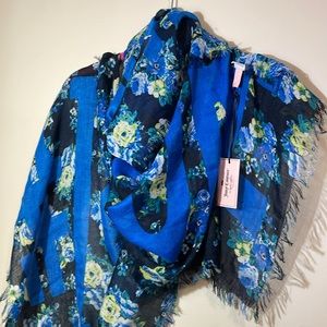 Juicy Couture Scarf wrap Womens Blues Yellow lightweight‎ floral wrap NWT
